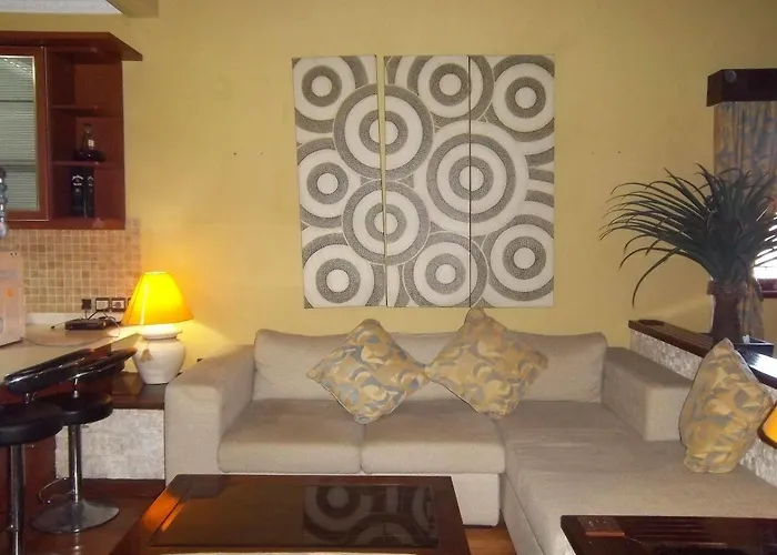 Apel 3* Sanur (Bali)